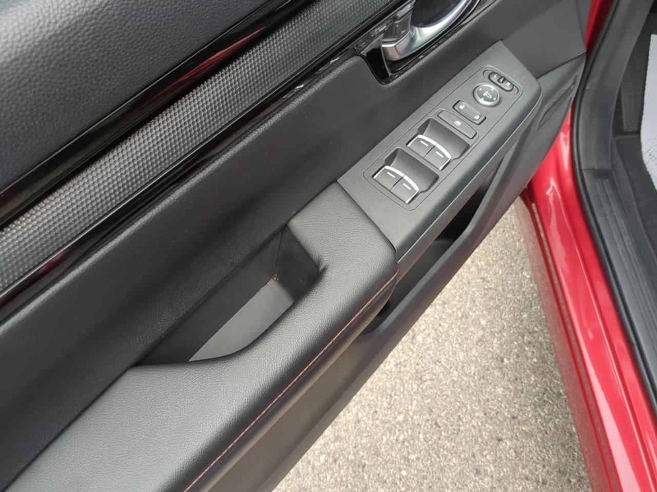 2023 Honda CR-V Hybrid Touring AWD Photo