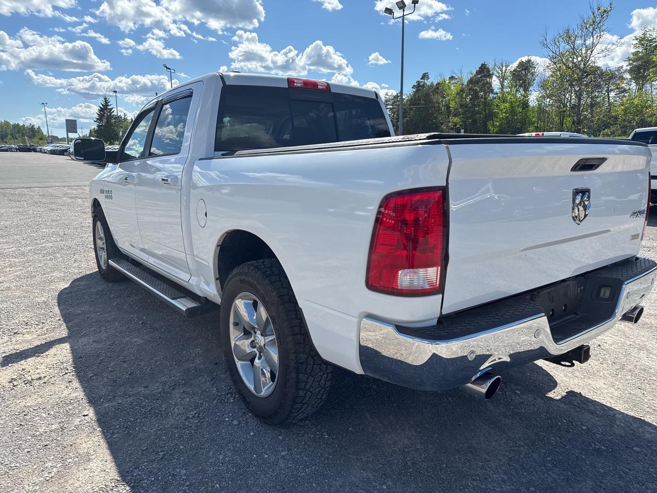 2016 RAM 1500 Big Horn - tow pkg - sunroof Photo