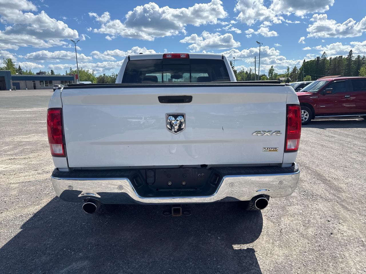 2016 RAM 1500 Big Horn - tow pkg - sunroof Photo