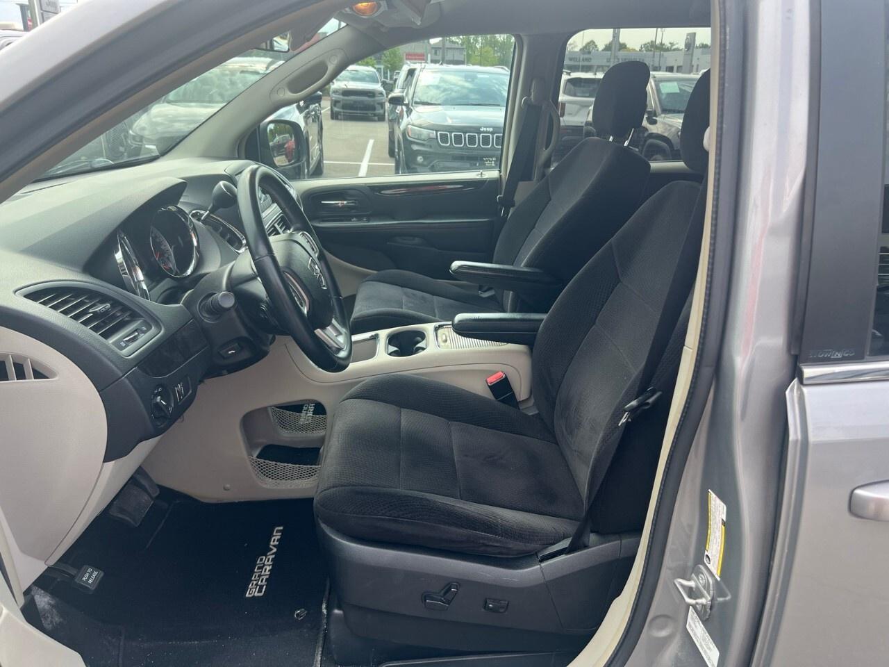2014 Dodge Grand Caravan SOLD AS IS Photo4