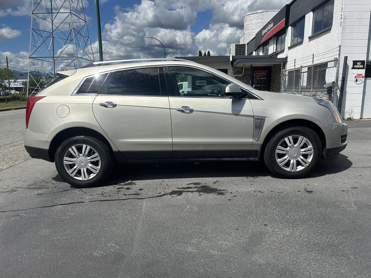 2016 Cadillac SRX Luxury Photo
