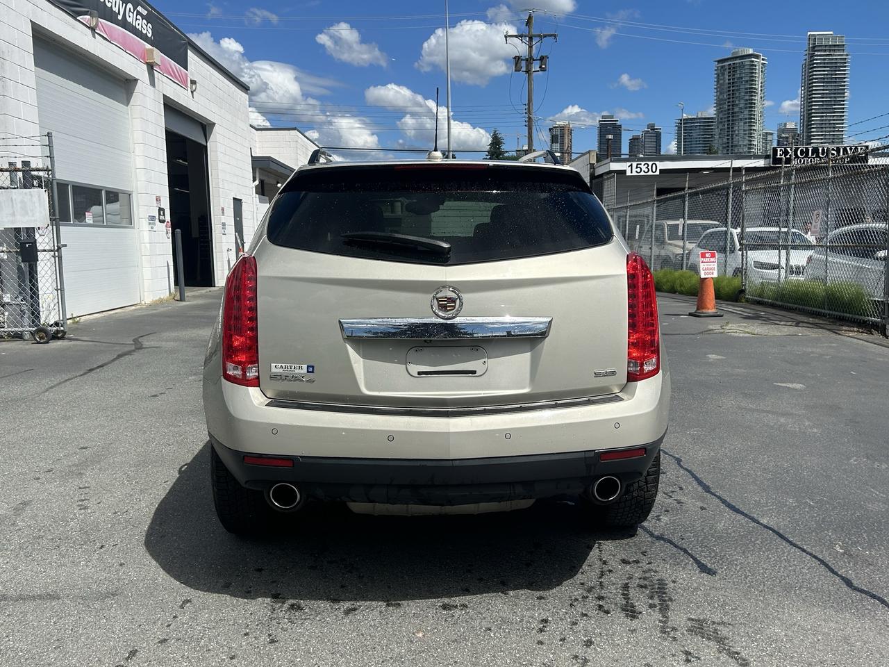 2016 Cadillac SRX Luxury Photo