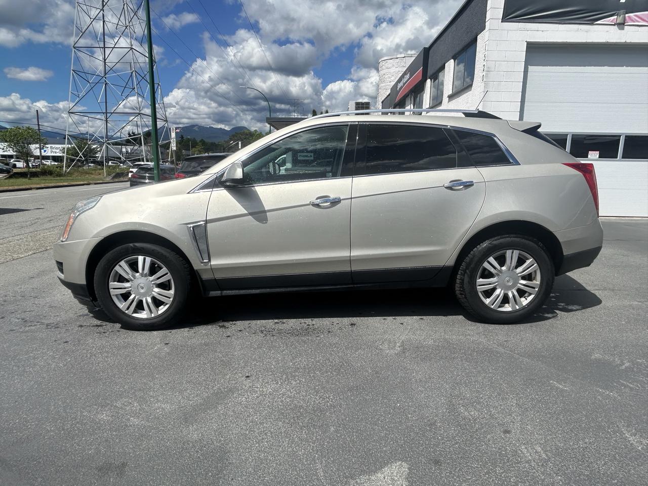 2016 Cadillac SRX Luxury Photo