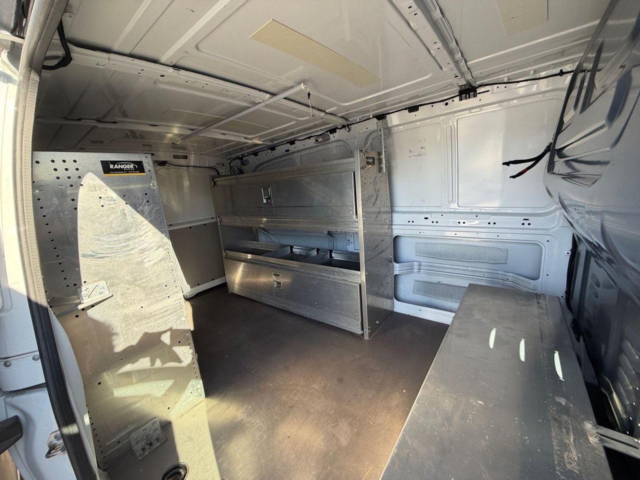 2021 Mercedes-Benz Metris Passenger Van CARGO VAN 135 WB * NO ACCIDENTS / SHELVES / CAMERA Photo
