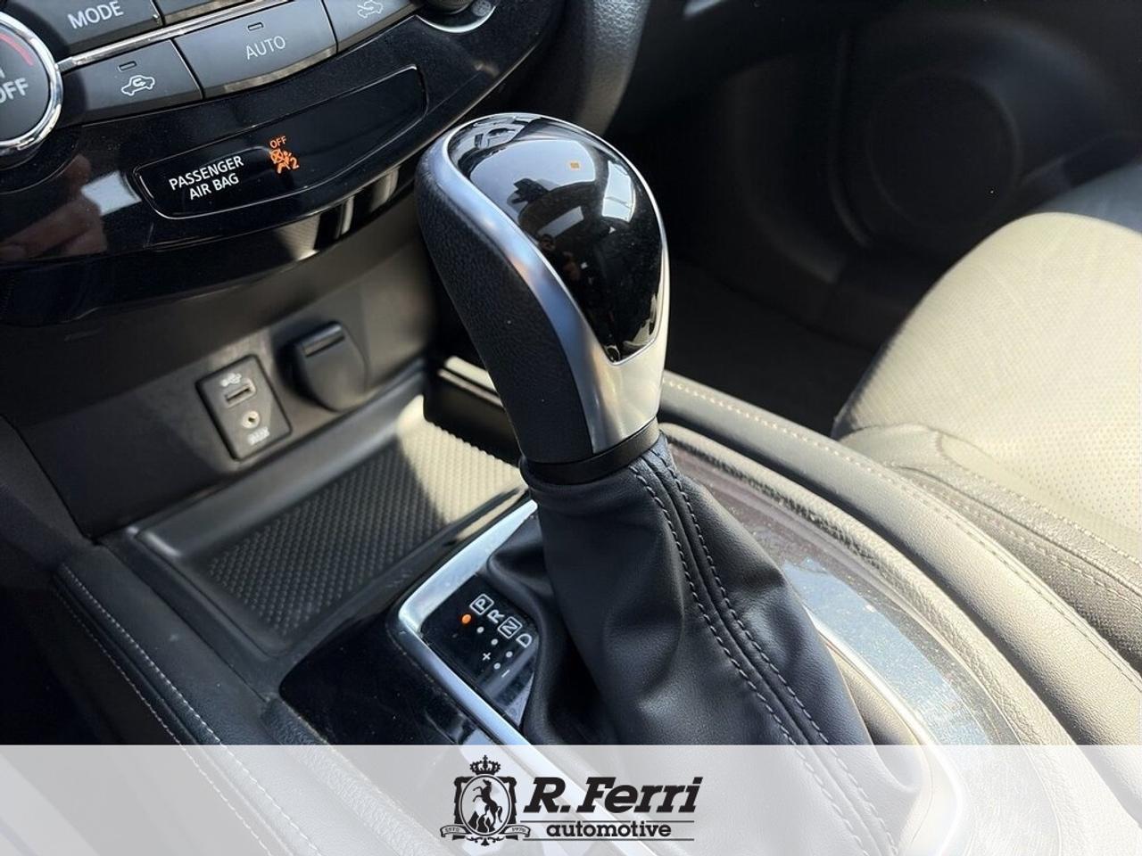 2017 Nissan Rogue  Photo