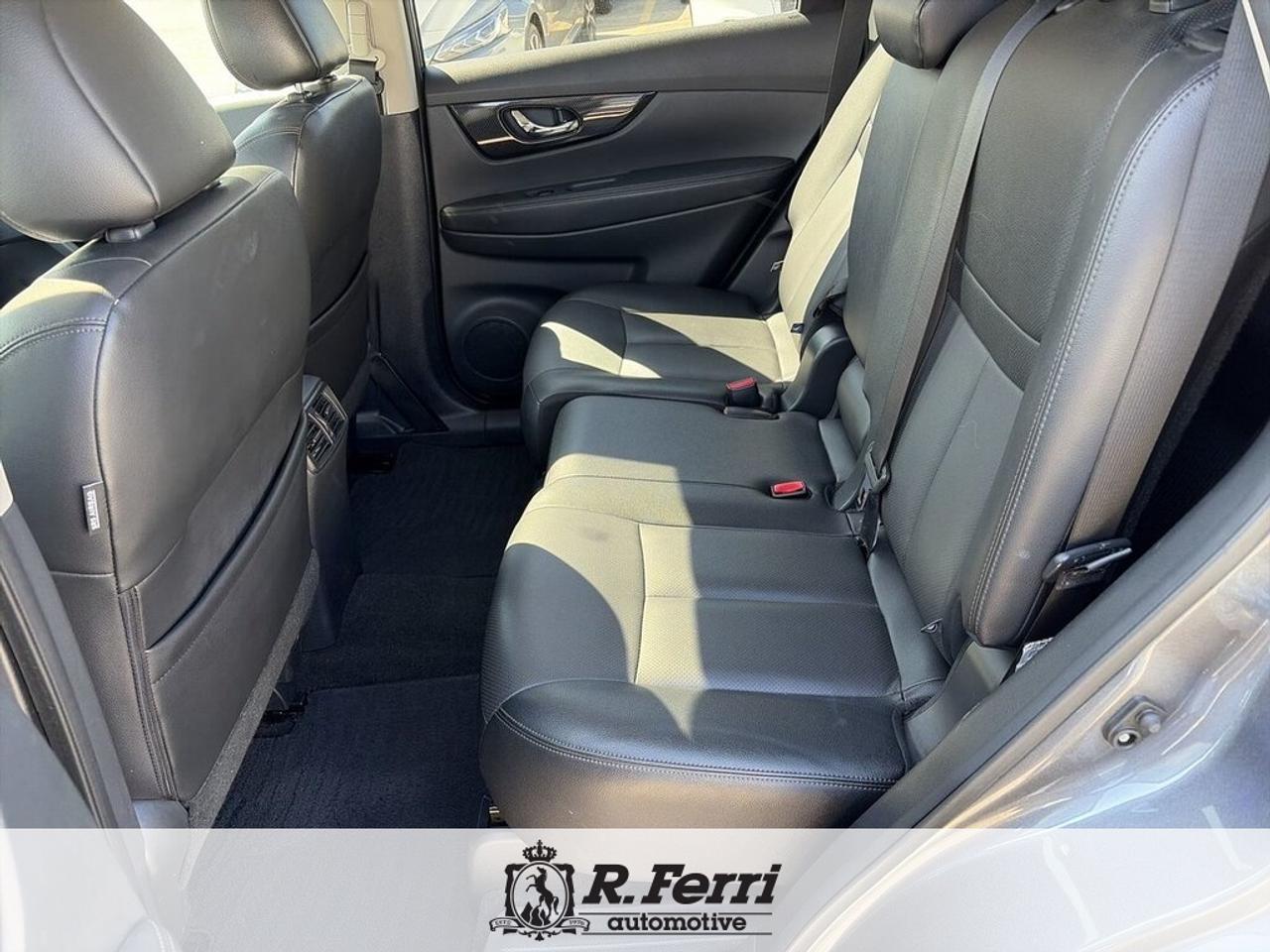 2017 Nissan Rogue  Photo