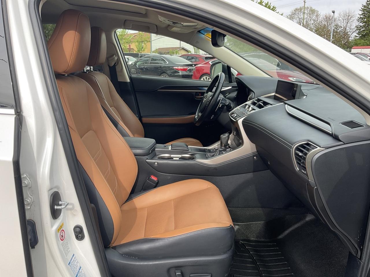 2019 Lexus NX NX 300 Premium AWD - LEATHER! NAV! BACK-UP CAM! BS Photo