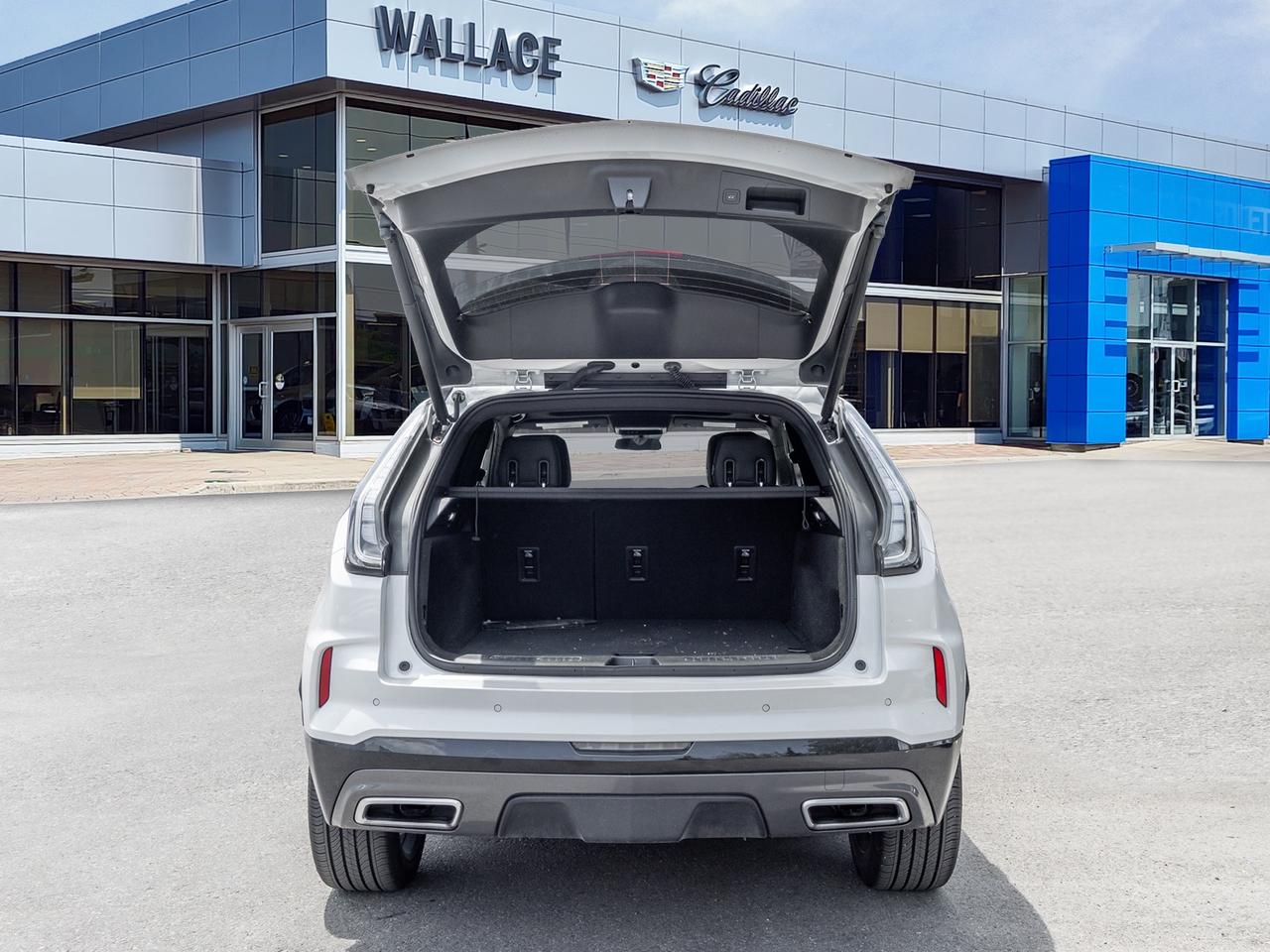 2025 Cadillac XT4 AWD 4dr Sport   CLEAN CARFAX   LOCAL TRADE Photo