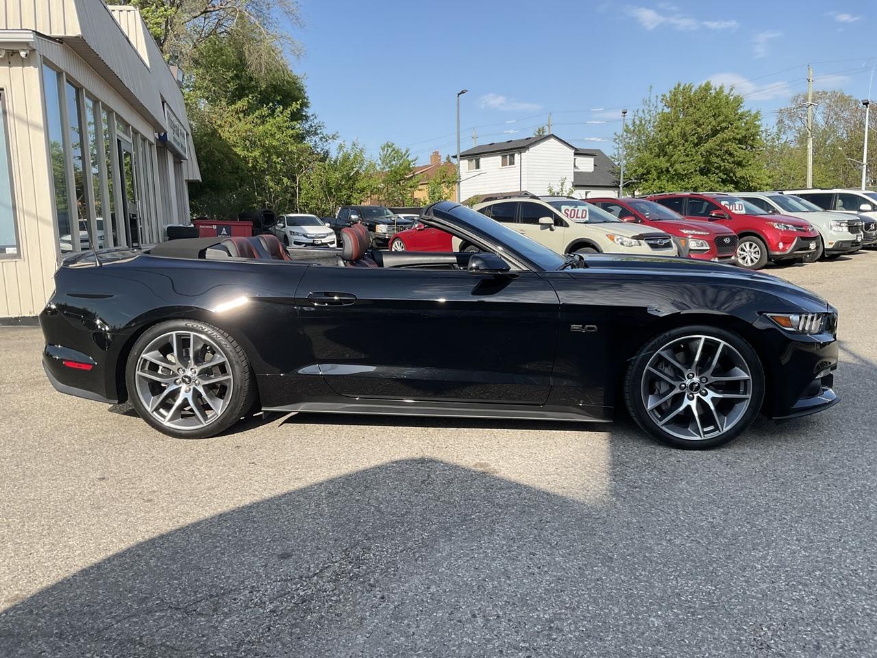 2017 Ford Mustang GT Convertible - LEATHER! NAV! BACK-UP CAM! BSM! 6 Photo