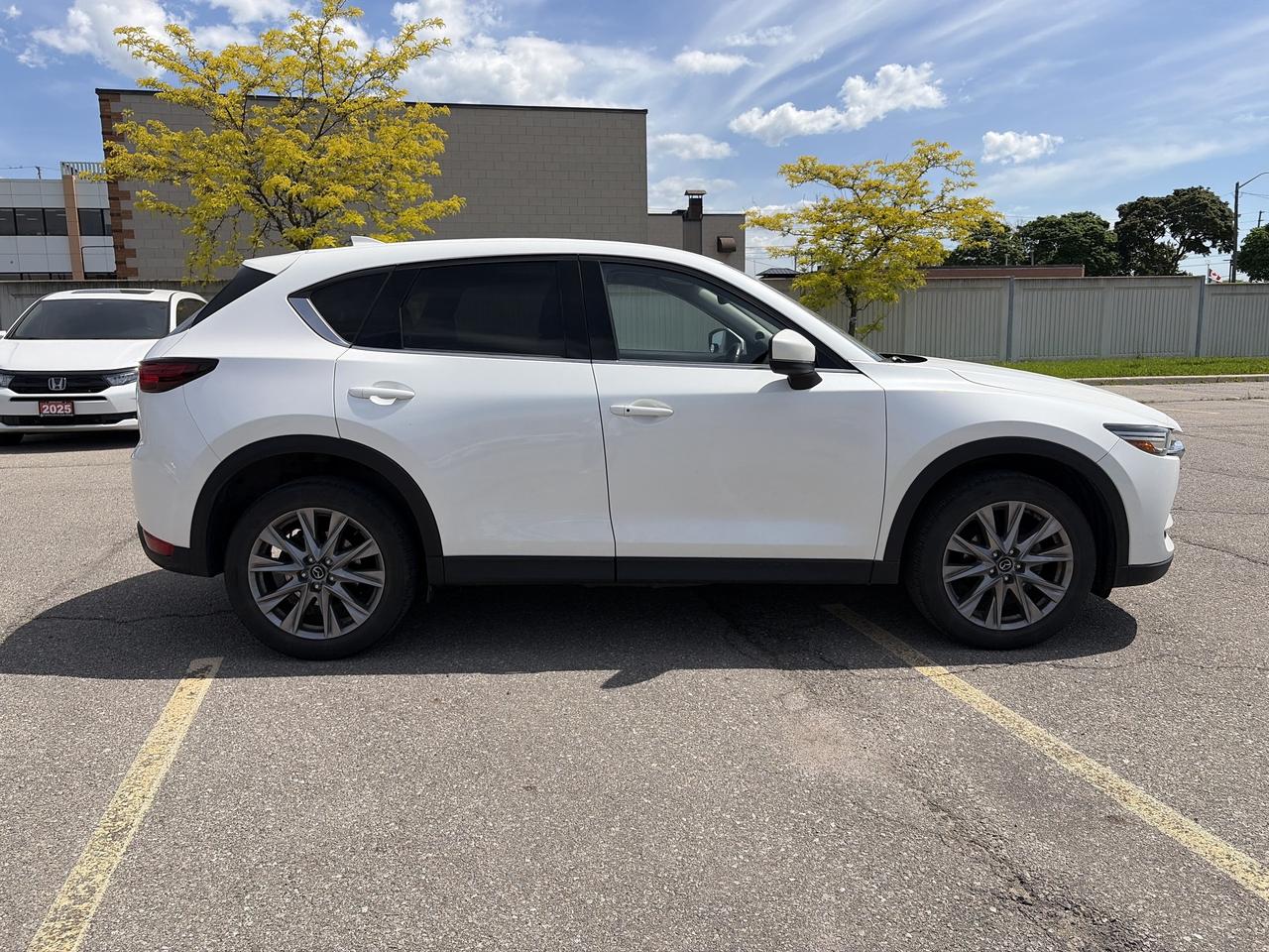 2021 Mazda CX-5 GT Photo