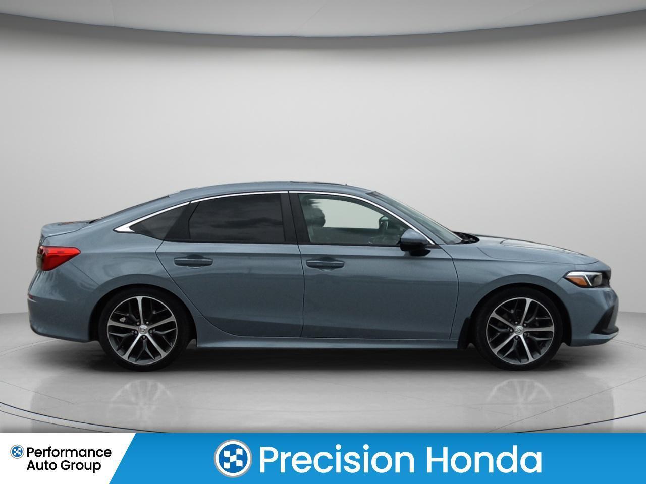 2023 Honda Civic Touring Photo3