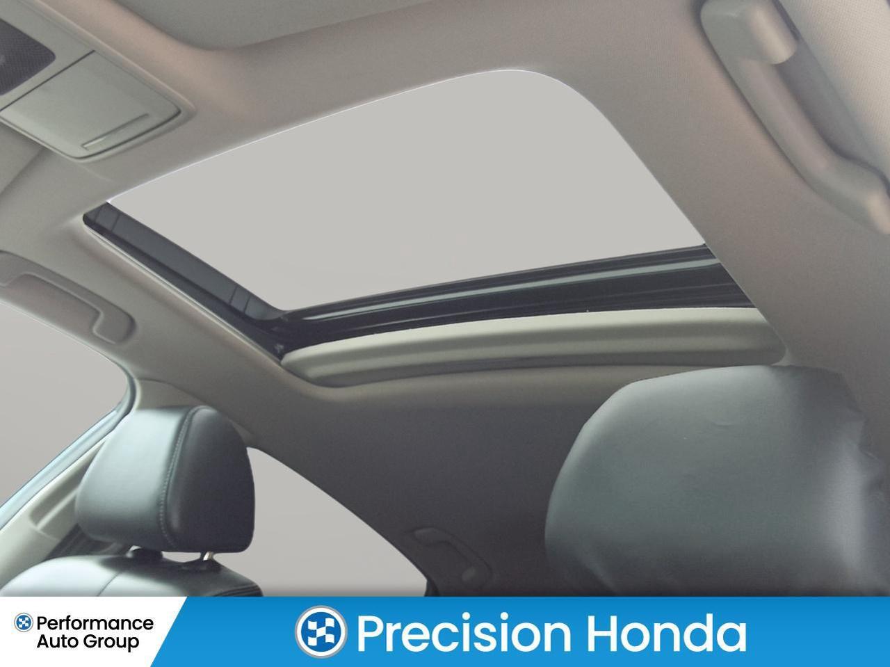 2023 Honda Civic Touring Photo