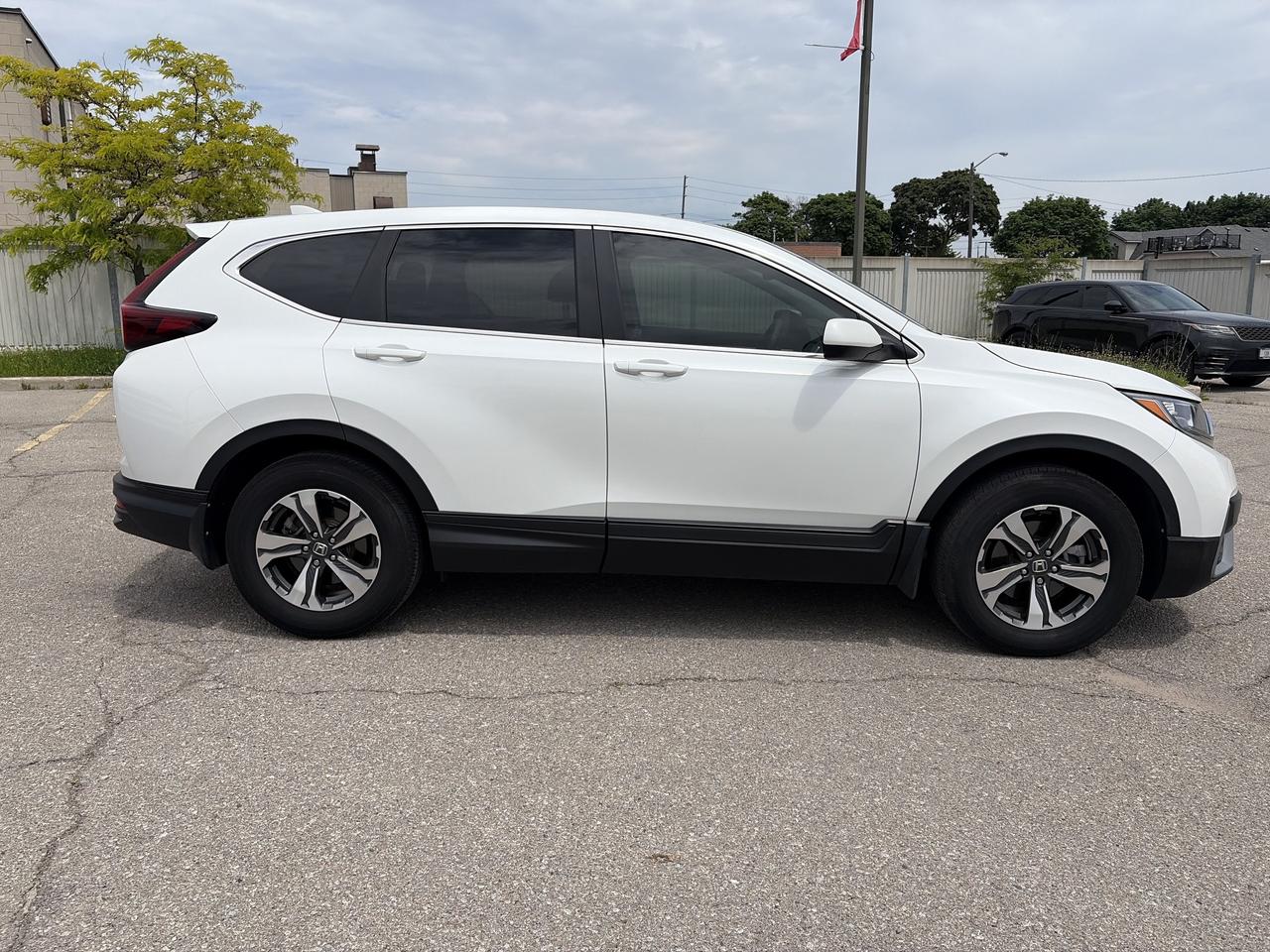2022 Honda CR-V LX  CarPlay Rear Camera Bluetooth Photo