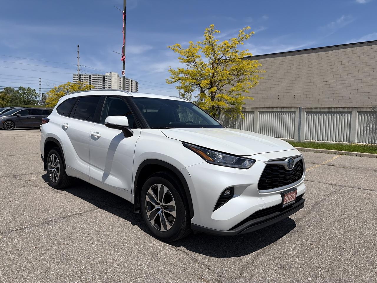 2023 Toyota Highlander XLE Photo