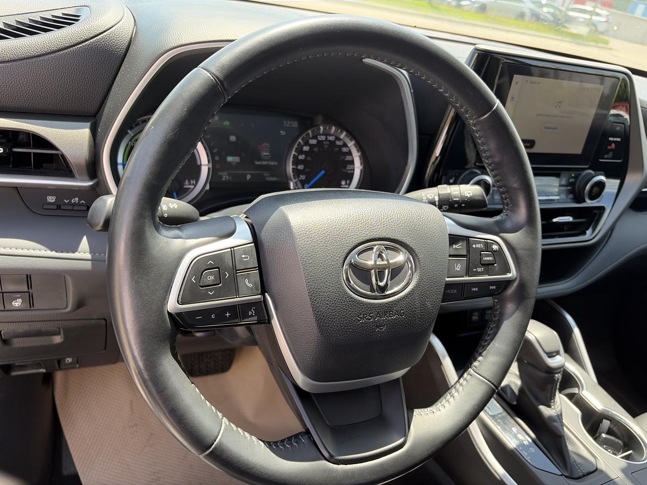 2023 Toyota Highlander XLE Photo
