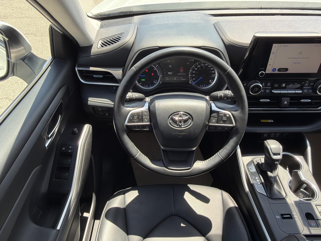 2023 Toyota Highlander XLE Photo