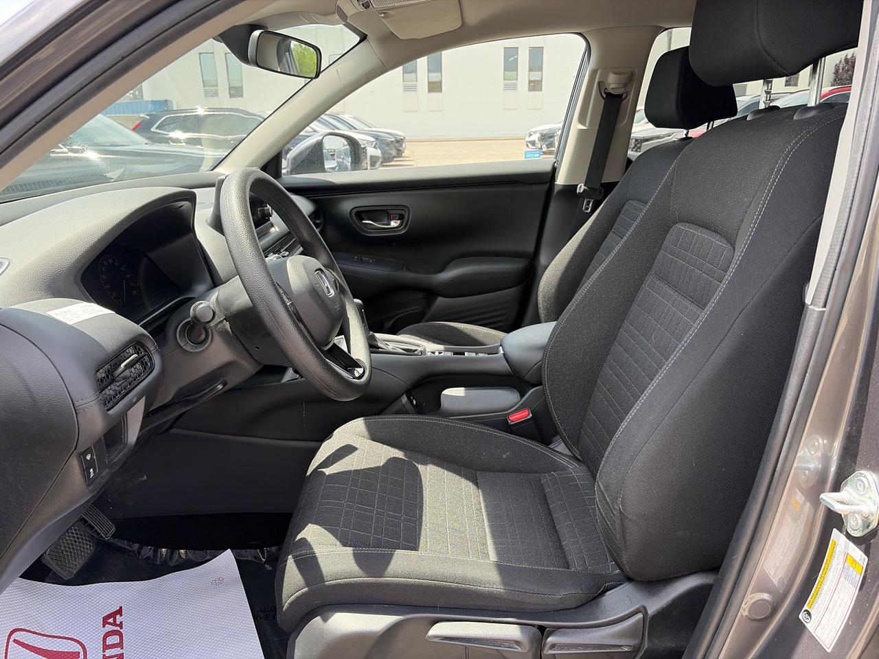 2023 Honda HR-V LX AWD CarPlay Rear Camera Bluetooth Photo