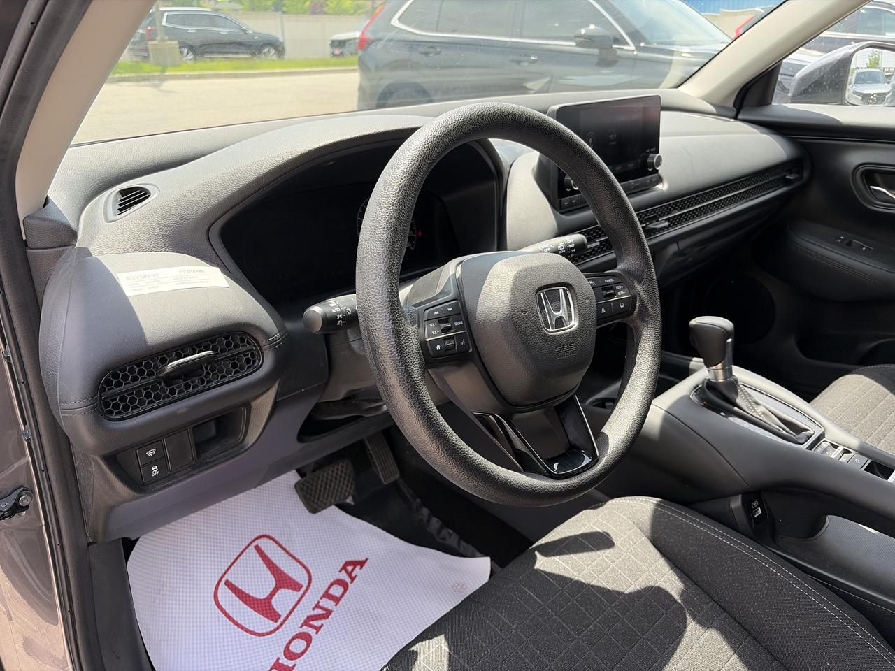 2023 Honda HR-V LX AWD CarPlay Rear Camera Bluetooth Photo