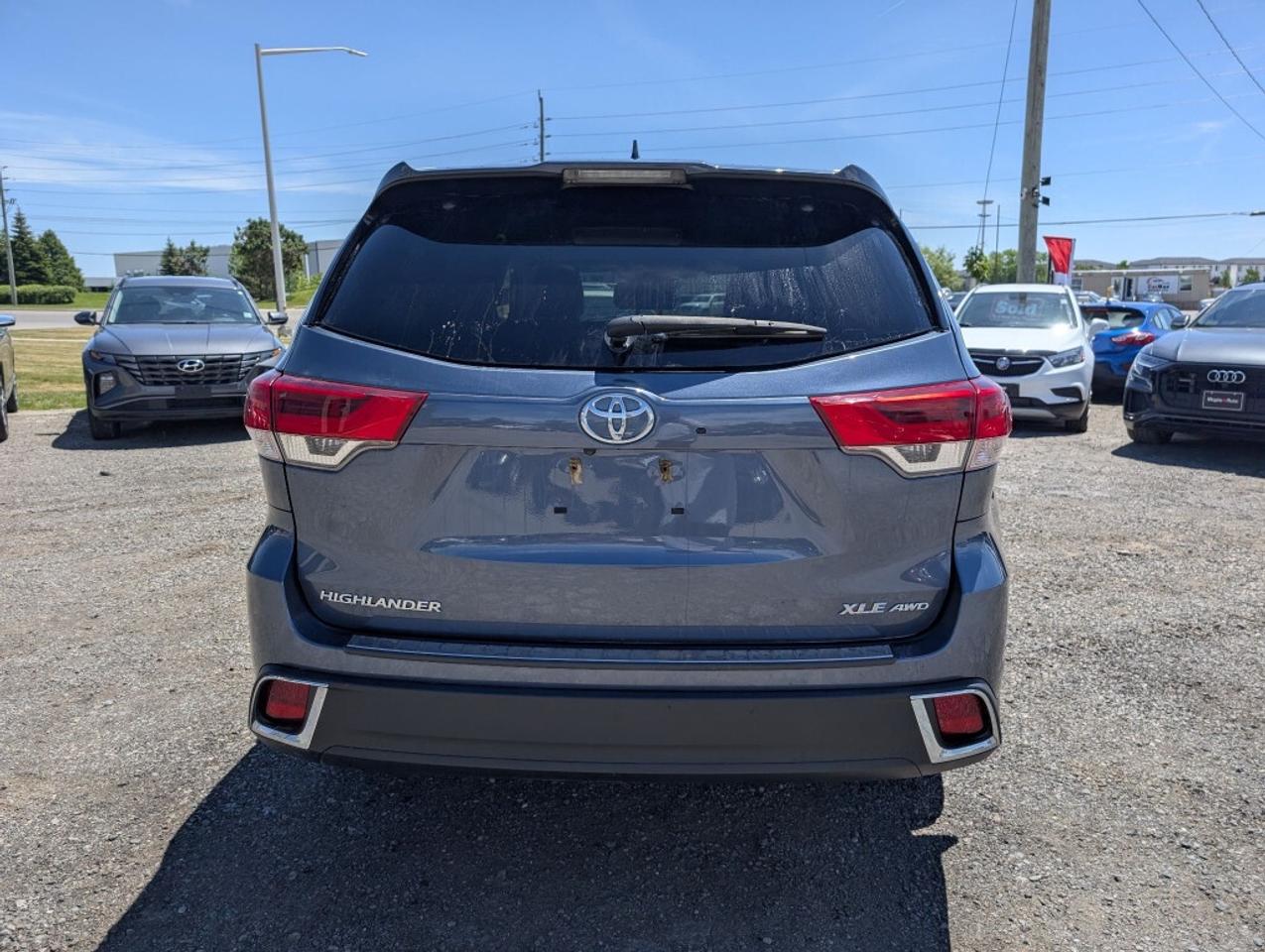 2019 Toyota Highlander XLE AWD NAV LEATHER SUNROOF CAMERA Photo
