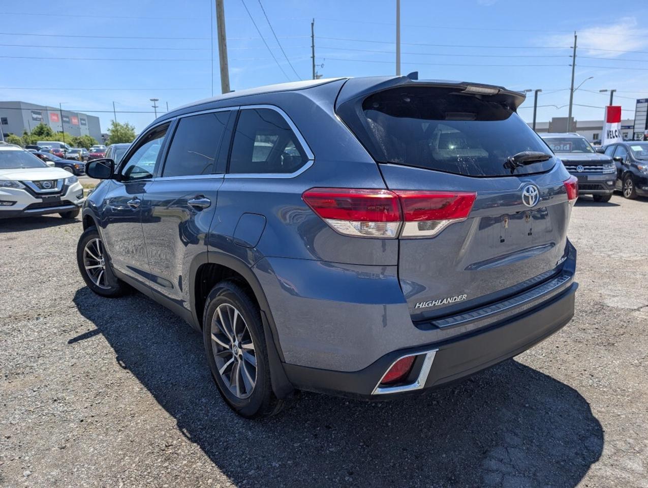 2019 Toyota Highlander XLE AWD NAV LEATHER SUNROOF CAMERA Photo
