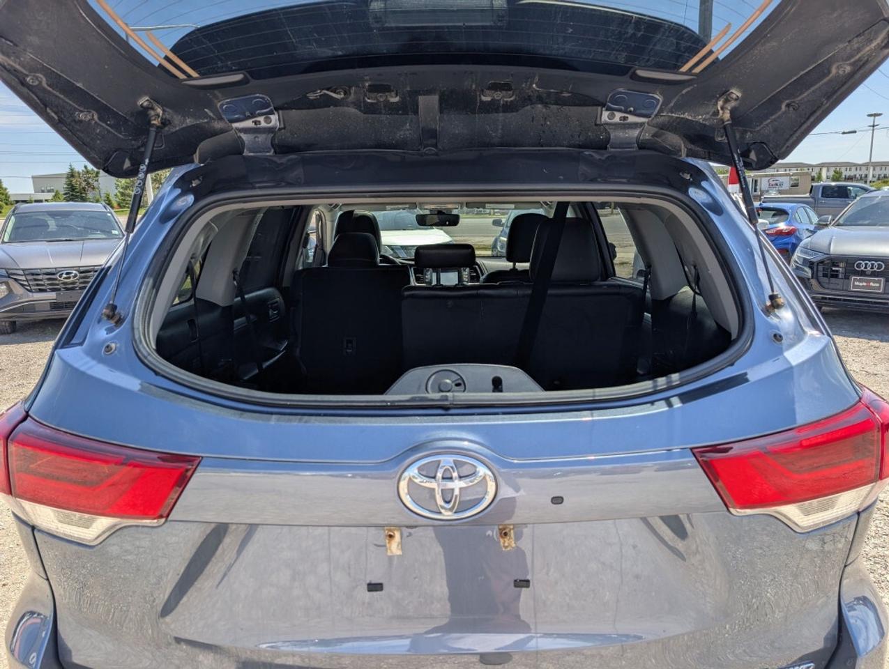 2019 Toyota Highlander XLE AWD NAV LEATHER SUNROOF CAMERA Photo