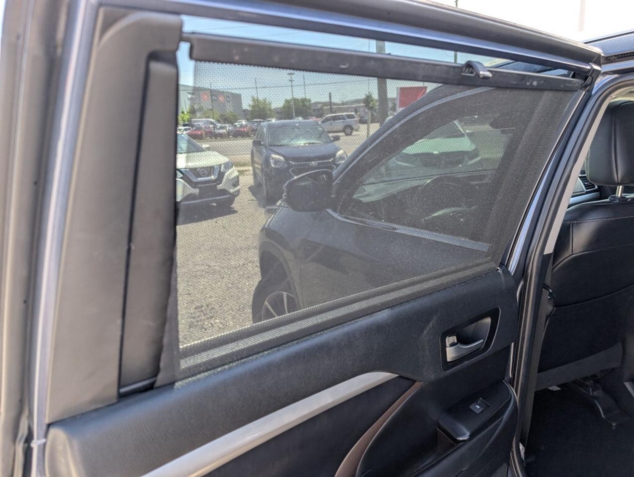 2019 Toyota Highlander XLE AWD NAV LEATHER SUNROOF CAMERA Photo