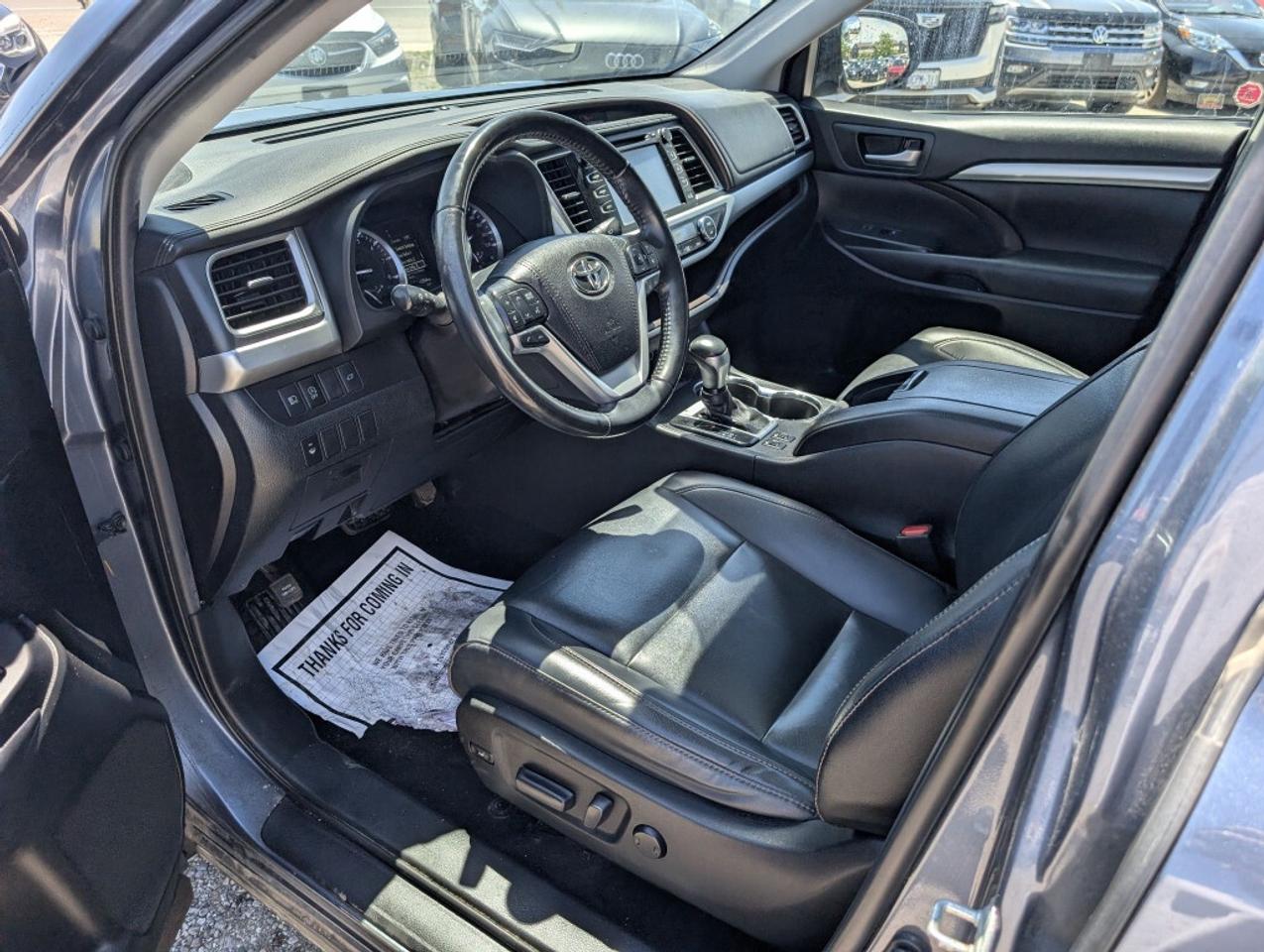 2019 Toyota Highlander XLE AWD NAV LEATHER SUNROOF CAMERA Photo