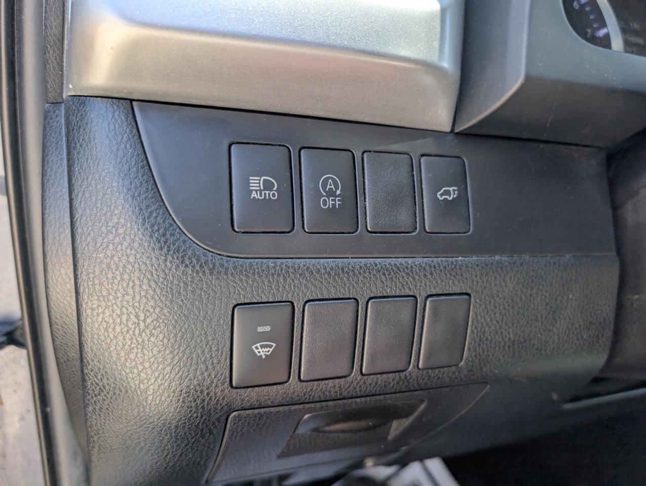 2019 Toyota Highlander XLE AWD NAV LEATHER SUNROOF CAMERA Photo