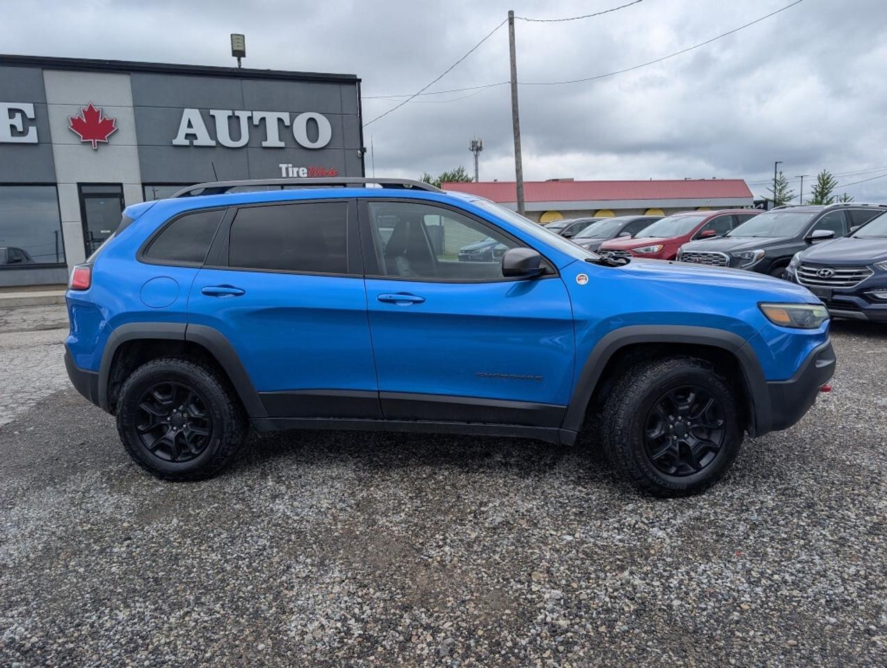 2019 Jeep Cherokee Trailhawk NAV LEATHER PANO ROOF CAMERA HTD SEATS Photo