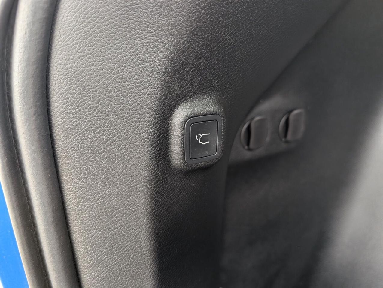 2019 Jeep Cherokee Trailhawk NAV LEATHER PANO ROOF CAMERA HTD SEATS Photo