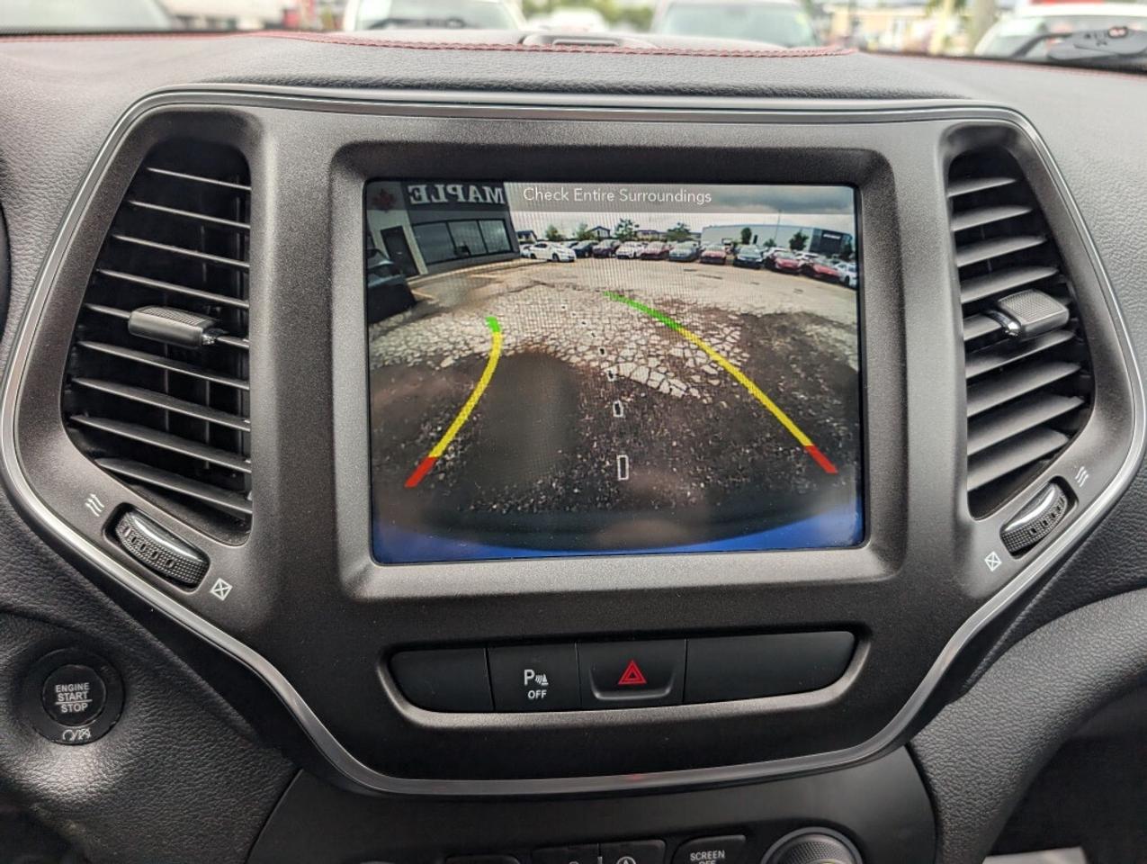 2019 Jeep Cherokee Trailhawk NAV LEATHER PANO ROOF CAMERA HTD SEATS Photo