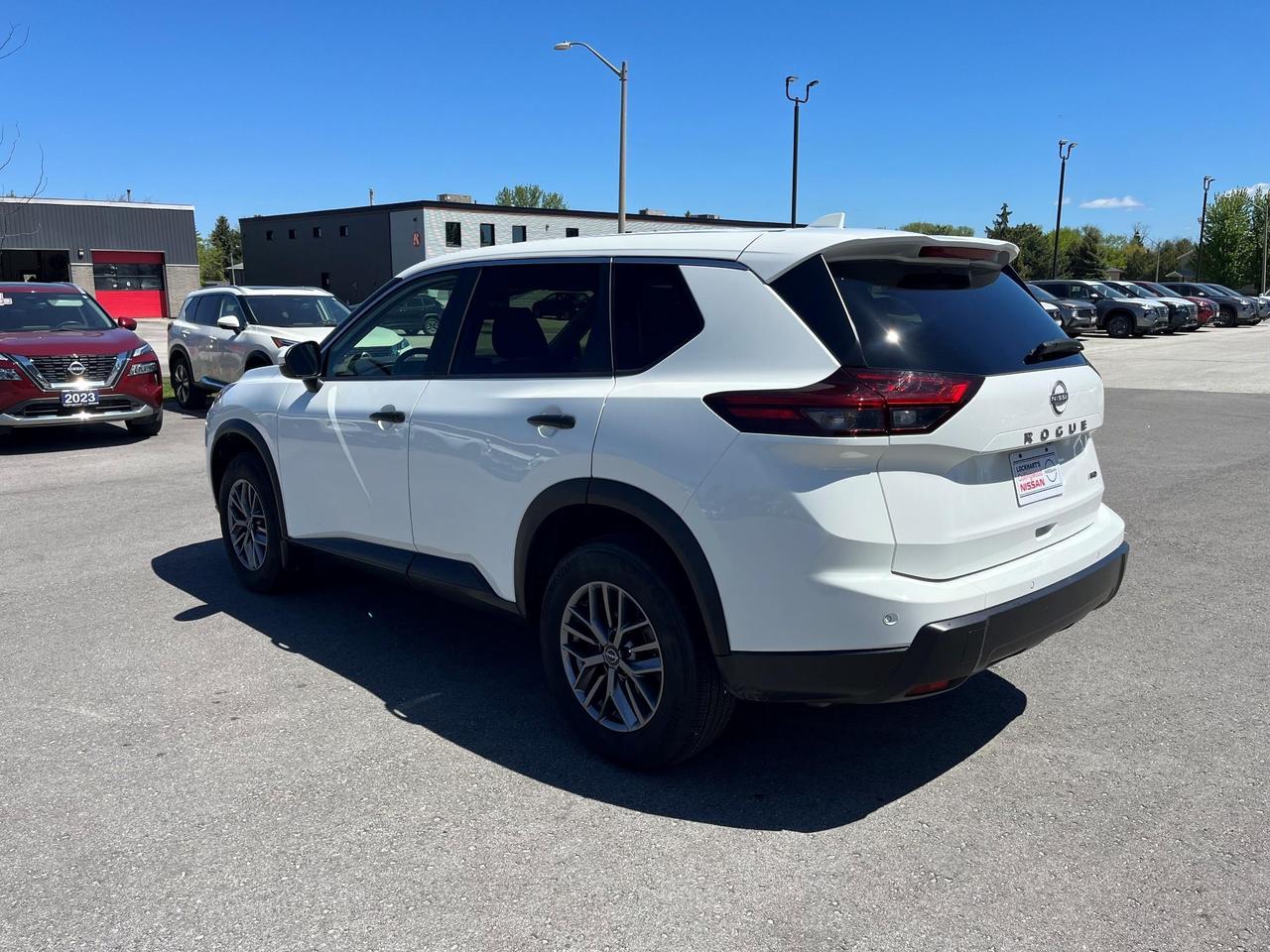 2024 Nissan Rogue S AWD Photo4