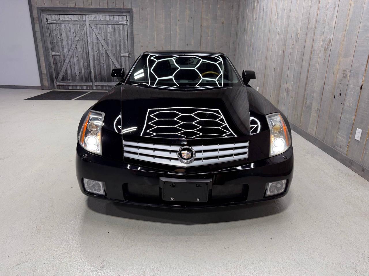 2004 Cadillac XLR 2dr Convertible Photo4