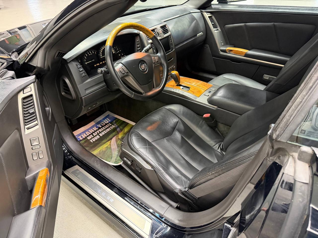 2004 Cadillac XLR 2dr Convertible Photo