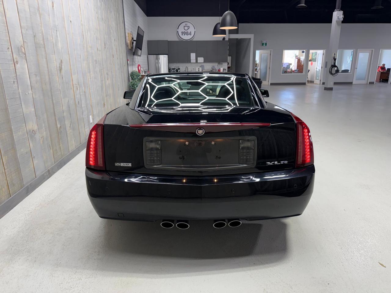 2004 Cadillac XLR 2dr Convertible Photo