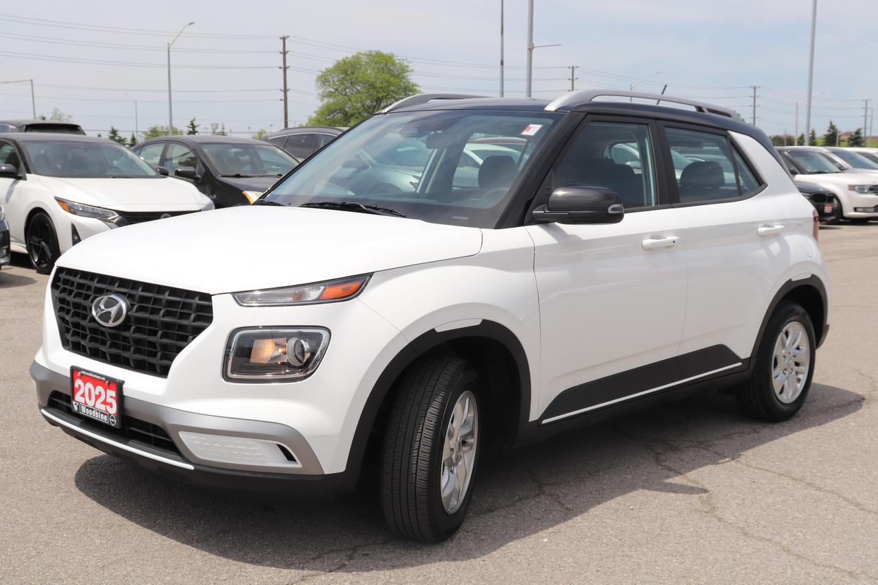 2025 Hyundai Venue Preferred IVT w-Two-Tone Photo