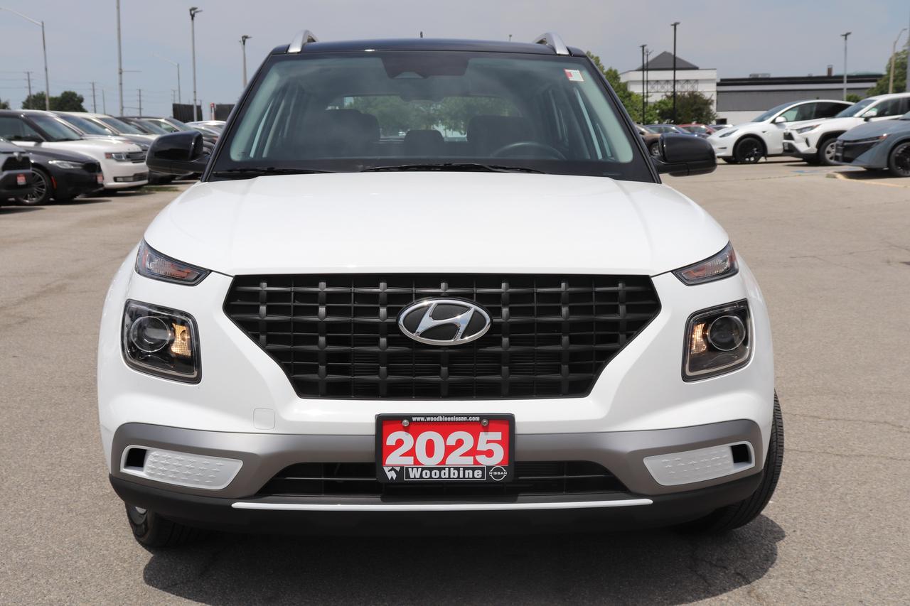2025 Hyundai Venue Preferred IVT w-Two-Tone Photo