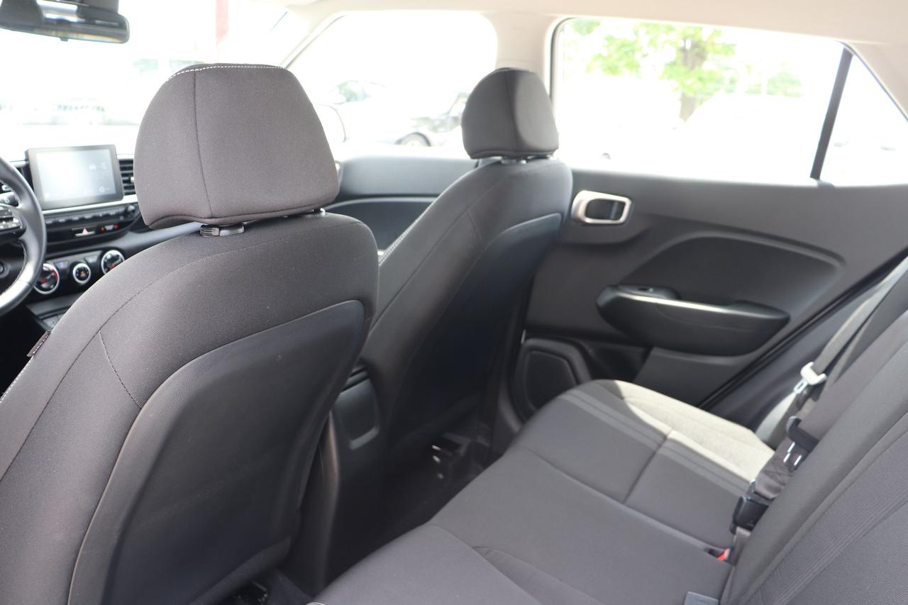 2025 Hyundai Venue Preferred IVT w-Two-Tone Photo