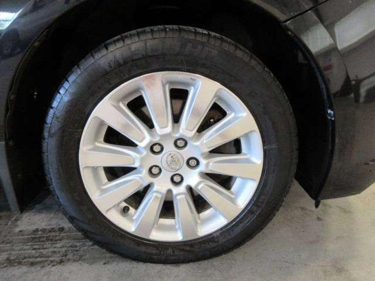 2015 Toyota Sienna AWD LIMITED, NAV, DUAL ROOFS, DVD, LEATHER, 179K! Photo