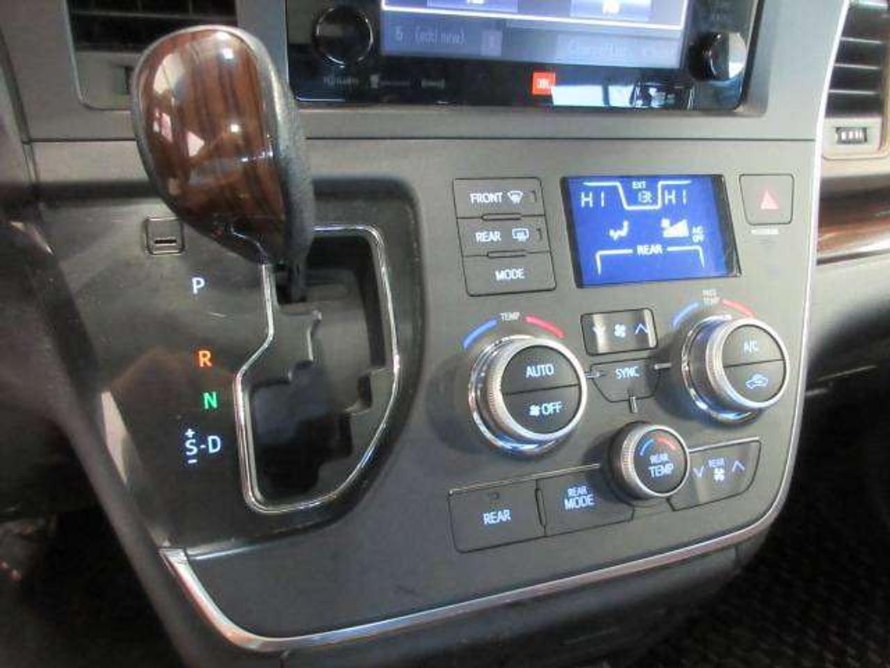 2015 Toyota Sienna AWD LIMITED, NAV, DUAL ROOFS, DVD, LEATHER, 179K! Photo