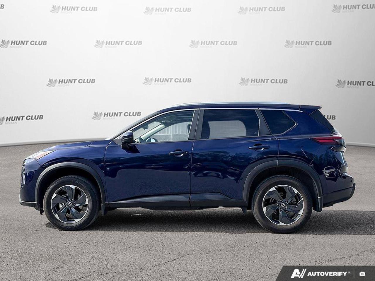 2024 Nissan Rogue SV Moonroof   Apple CarPlay   Heated Seats Photo2