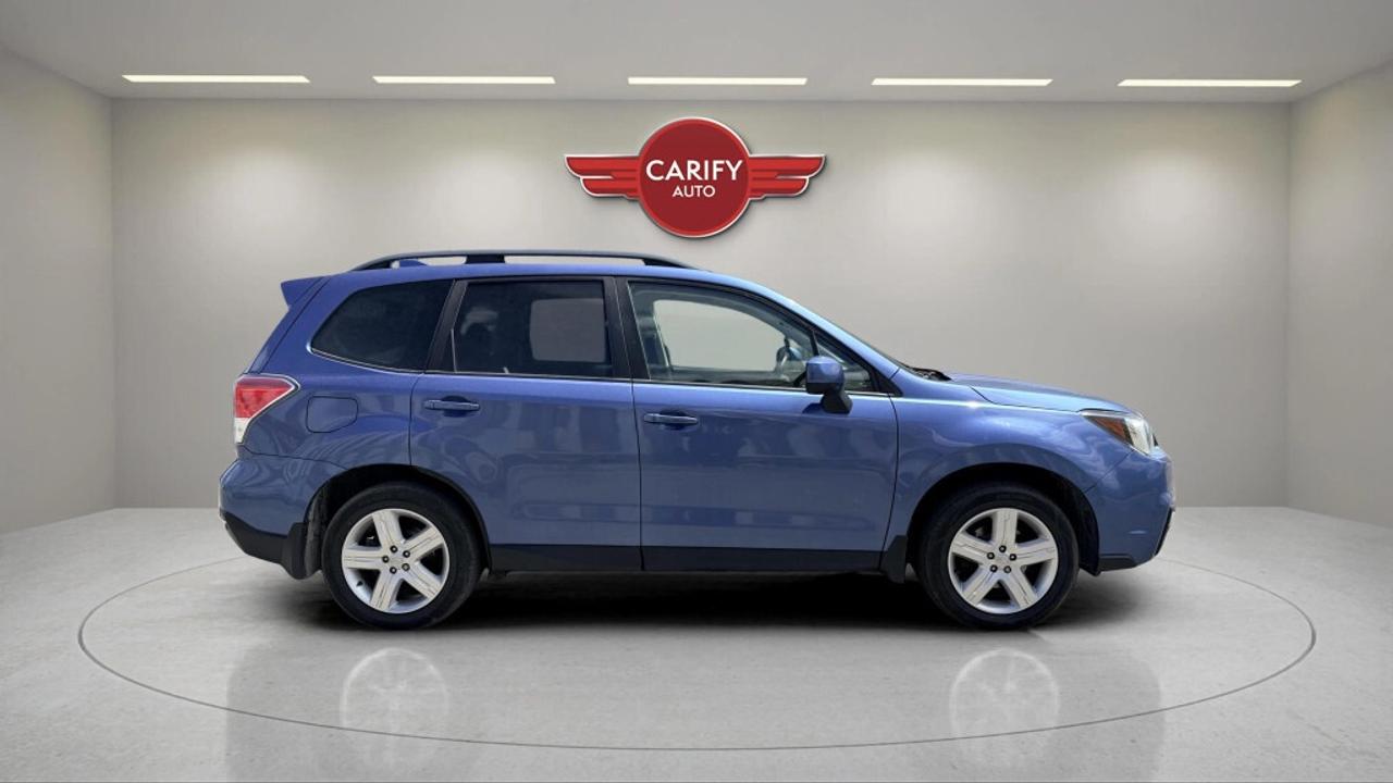 2017 Subaru Forester Touring w/Tech Pkg Photo