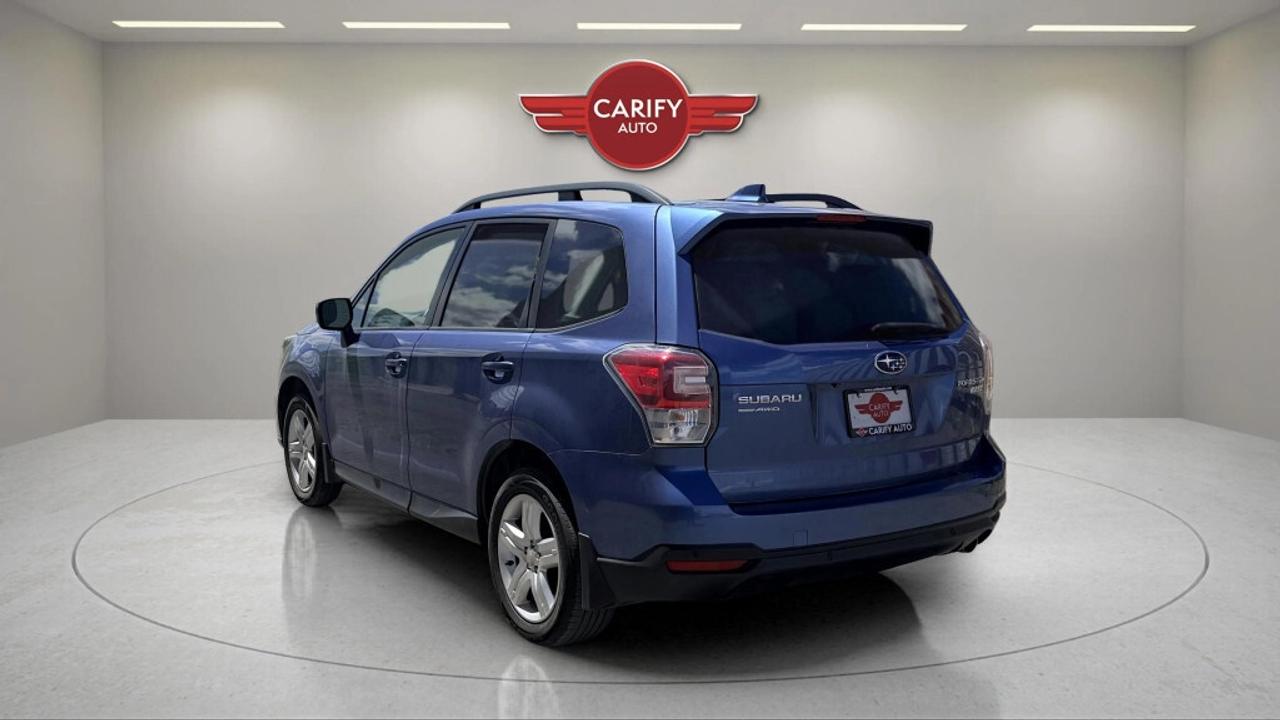 2017 Subaru Forester Touring w/Tech Pkg Photo