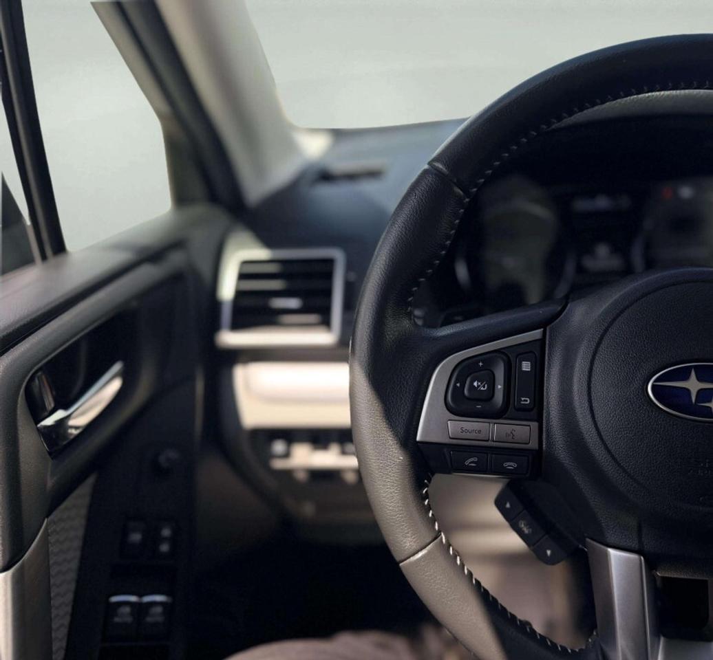 2017 Subaru Forester Touring w/Tech Pkg Photo