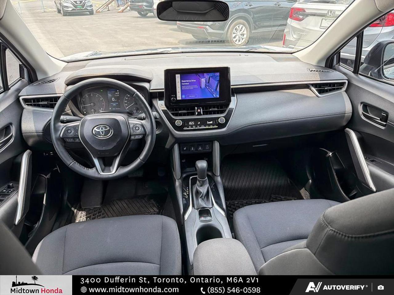 2024 Toyota Corolla Cross ONE OWNER I BLUETOOTH I ALL WHEEL DRIVE Photo
