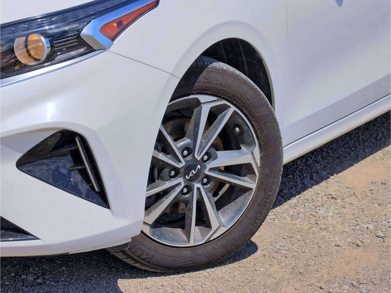 2024 Kia Forte EX Photo