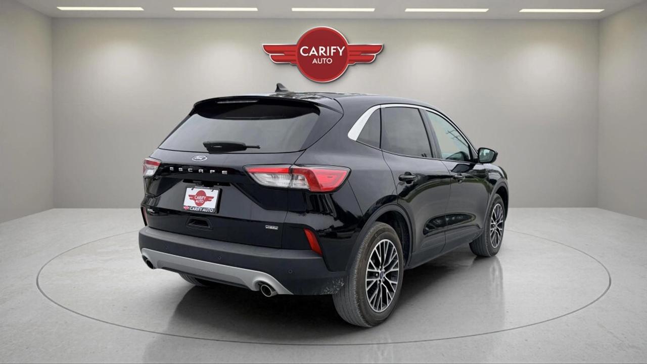 2022 Ford Escape SEL Plug-In Hybrid Photo