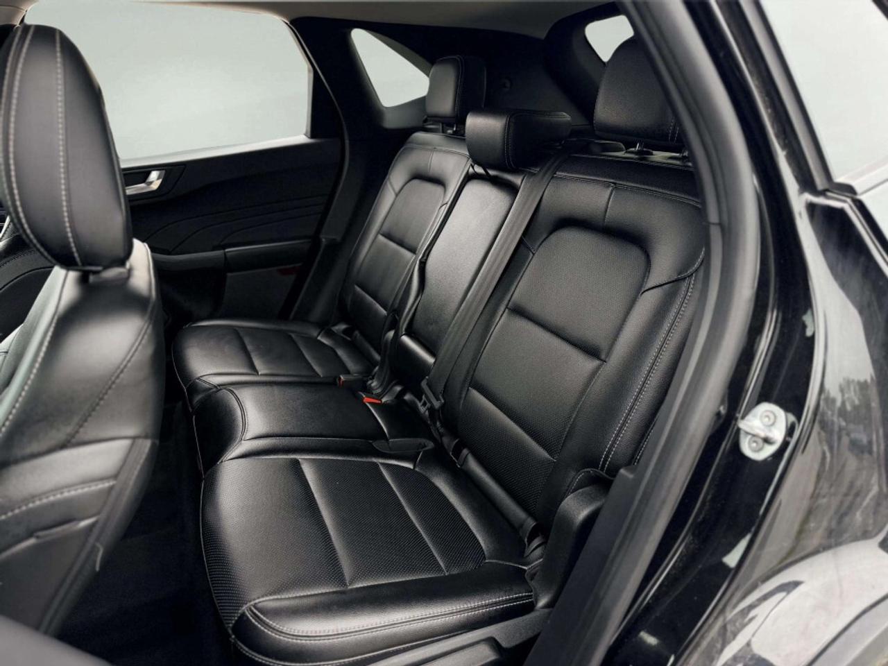 2022 Ford Escape SEL Plug-In Hybrid Photo