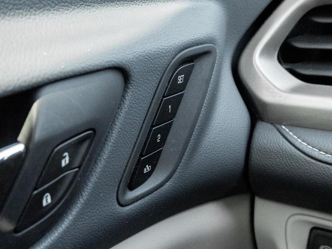 2020 GMC Acadia Denali All-wheel Drive Photo