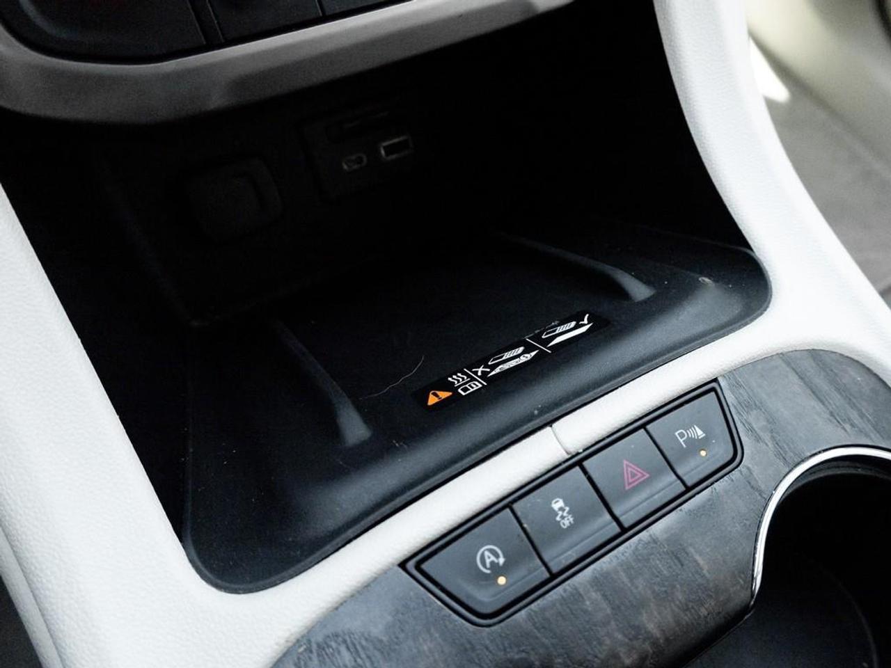 2020 GMC Acadia Denali All-wheel Drive Photo
